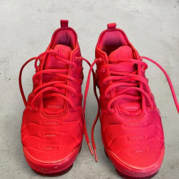 Nike Air VaporMax Plus Triple Red Shoes Mens 8 CW6973-600 main image 4